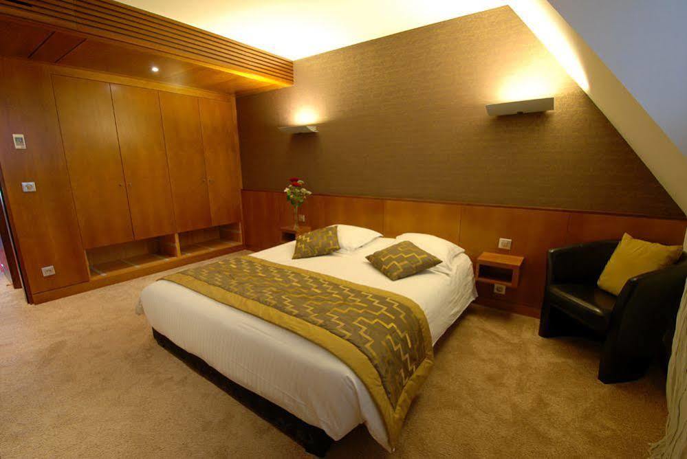 Au Nid De Cigognes Hotel 3*